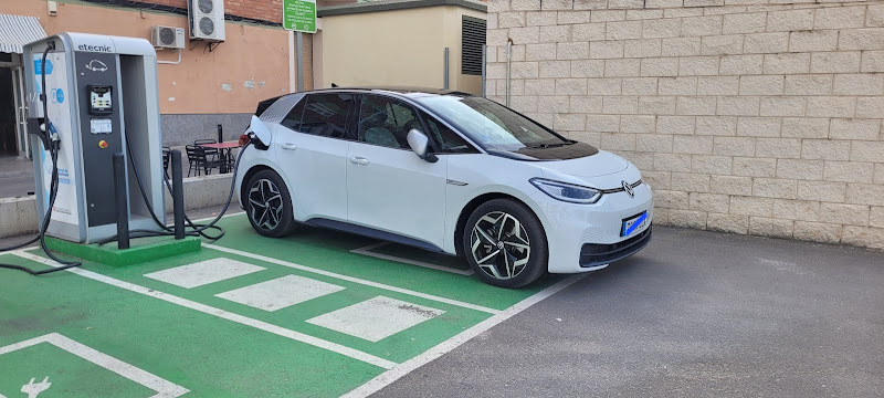 Negocio Aj. Mollerussa - Etecnic Charging Station