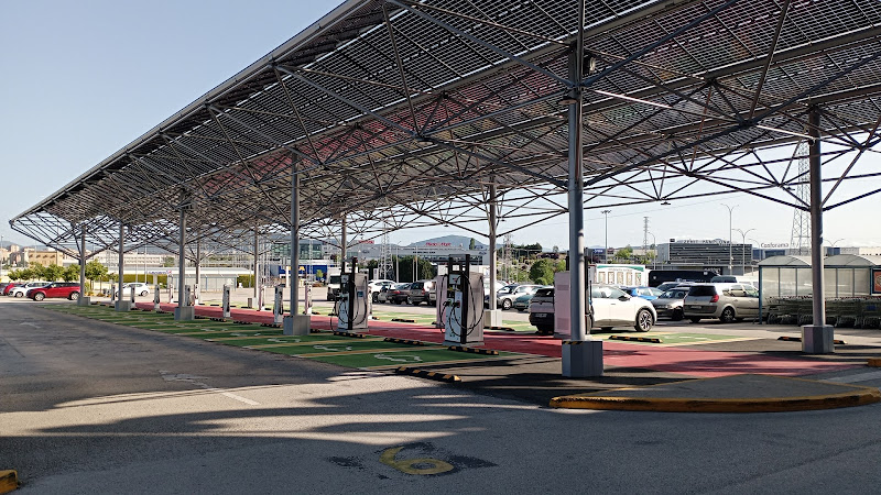 Negocio Cc La Morea - Etecnic Charging Station