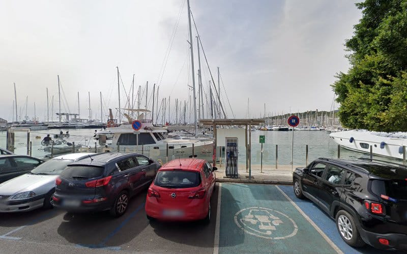 Estación De Carga De Vehículos Eléctricos