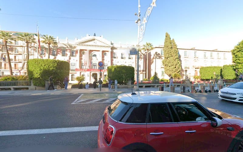 Feníe Energía Charging Station