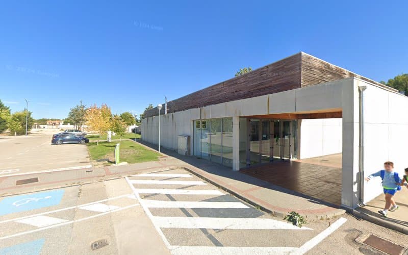 Negocio Feníe Energía Charging Station