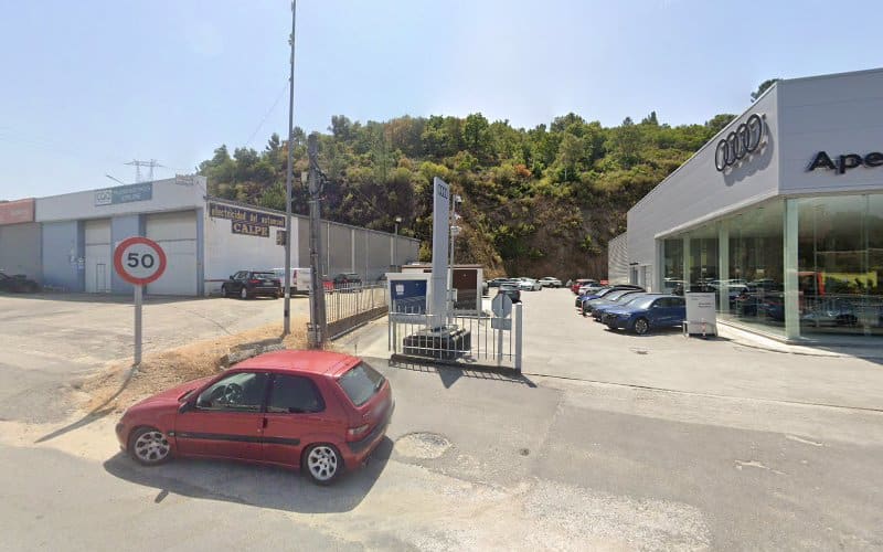 Negocio Iberdrola Charging Station