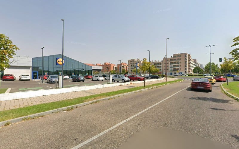 Negocio Lidl Charging Station