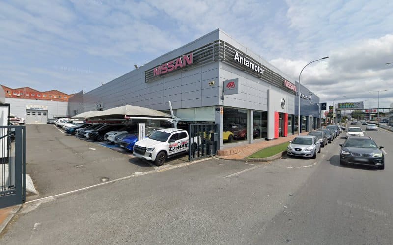 Negocio Nissan Charging Station