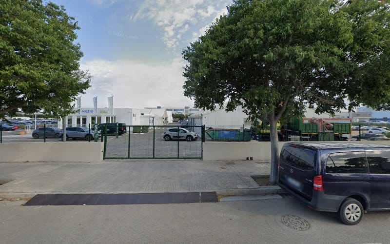 Porsche Destination Charging Station