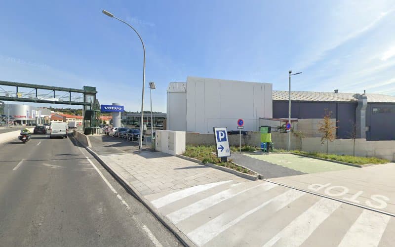 Negocio Punto De Carga Atlante