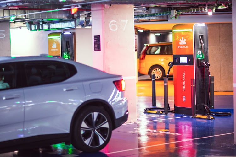 Negocio Punto De Carga Eranovum