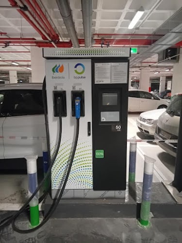 Negocio Punto De Carga Iberdrola | Bp Pulse