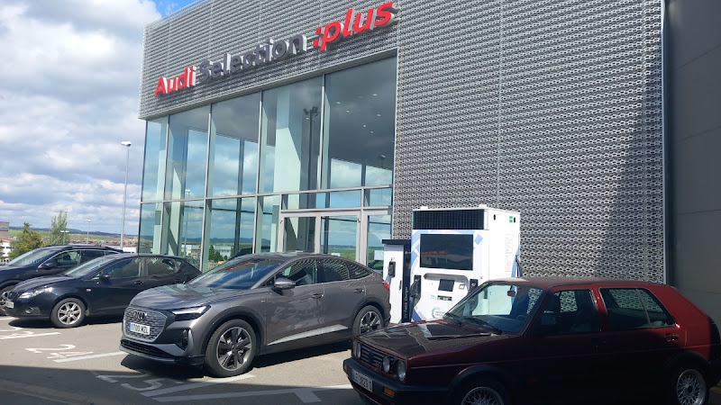 Punto De Carga Iberdrola | Bp Pulse