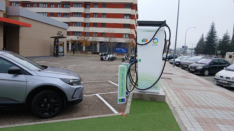 Negocio Punto De Carga Iberdrola | Bp Pulse