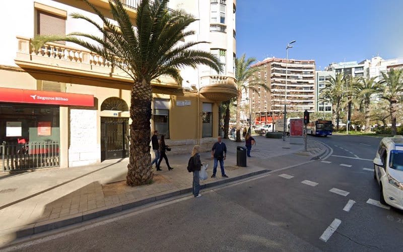 Negocio Punto De Carga Iberdrola | Bp Pulse