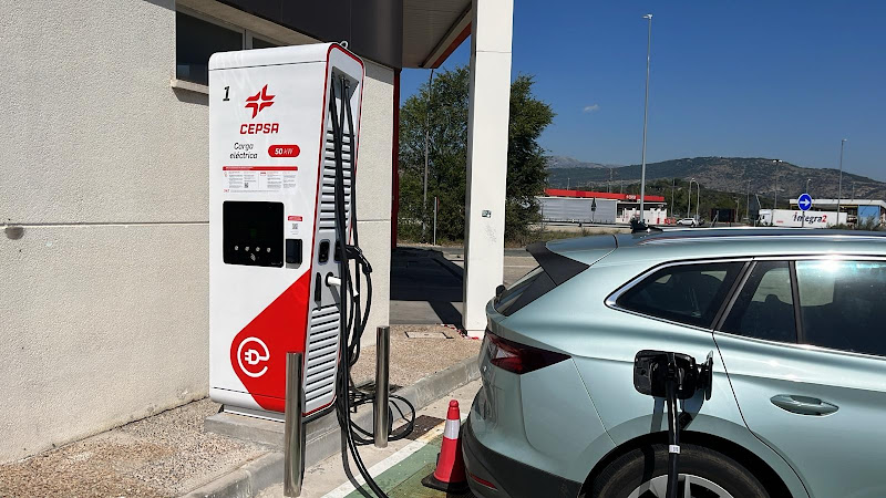 Negocio Punto De Carga Moeve