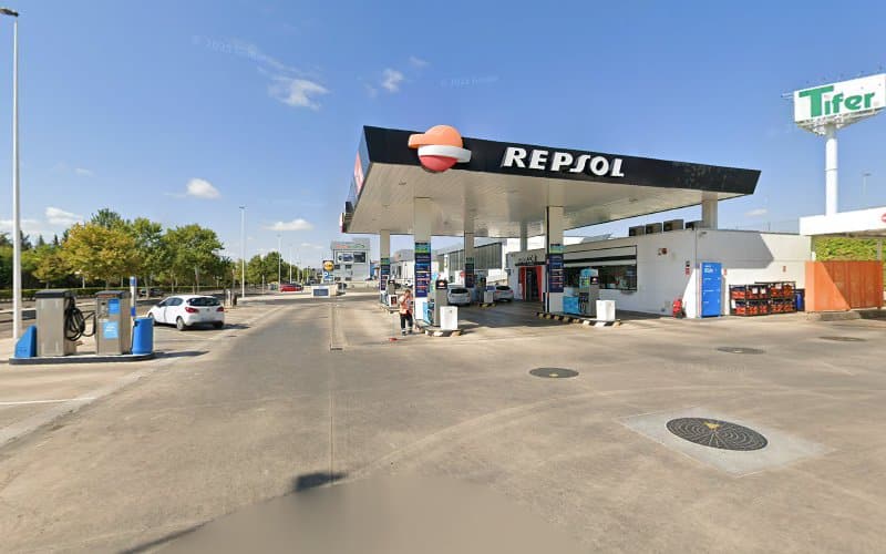 Negocio Punto De Recarga Eléctrica Repsol