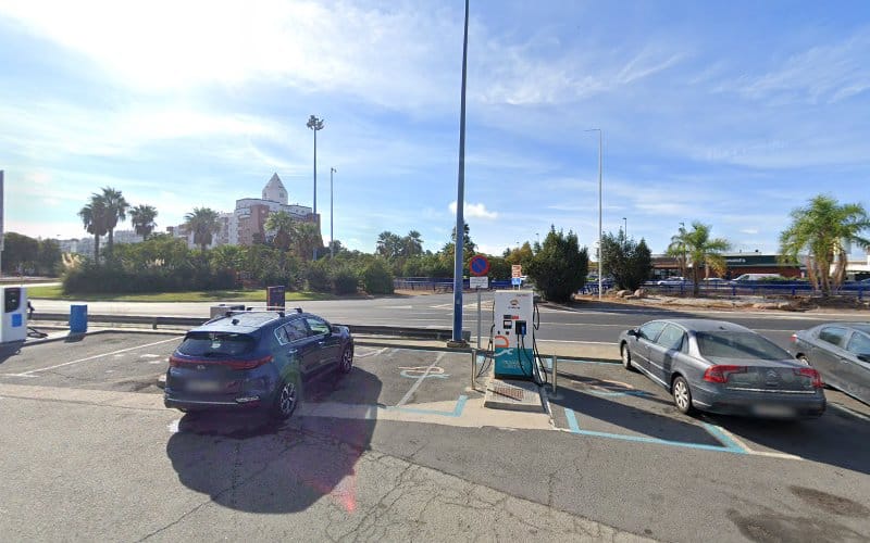 Negocio Punto De Recarga Eléctrica Repsol