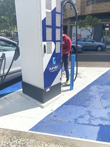 Negocio Zunder Charging Station