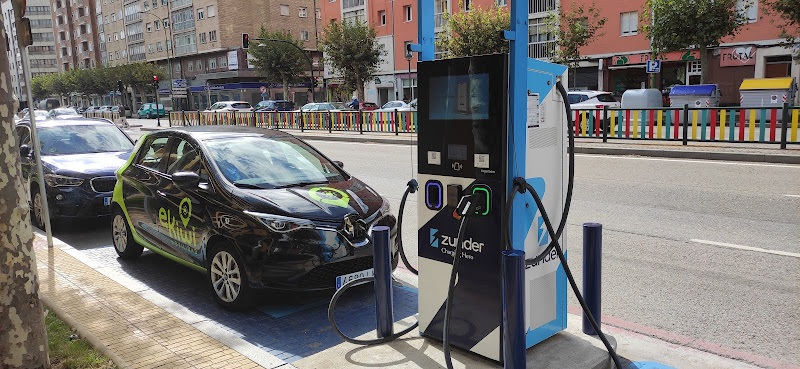 Negocio Zunder Estación De Carga