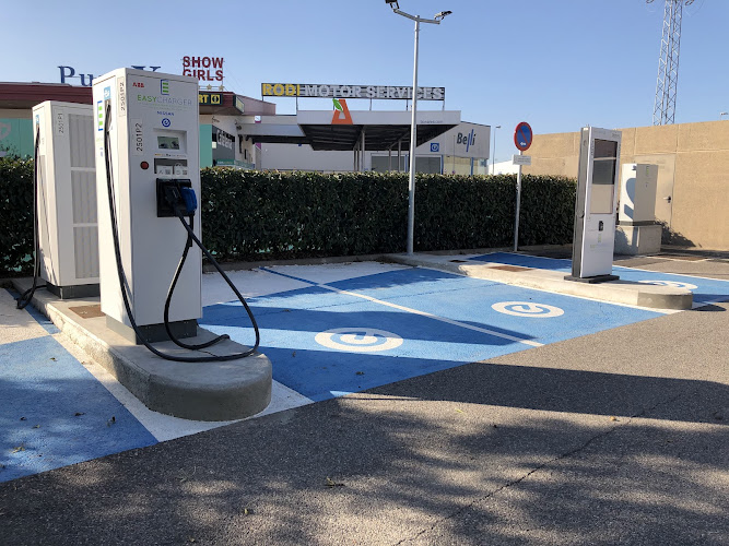 Negocio Zunder Estación De Carga