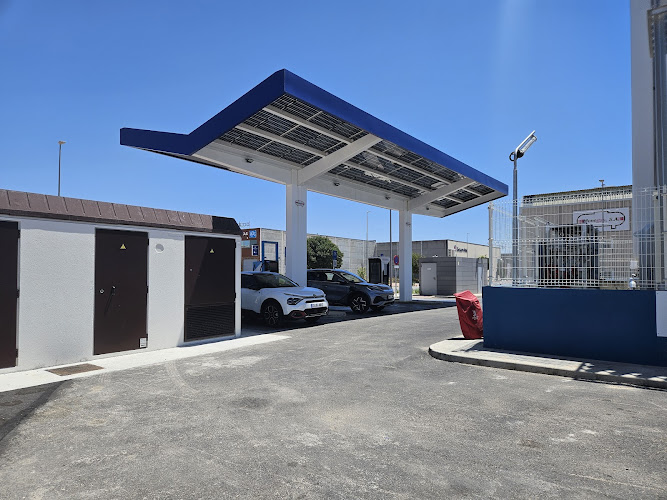 Negocio Zunder Estación De Carga